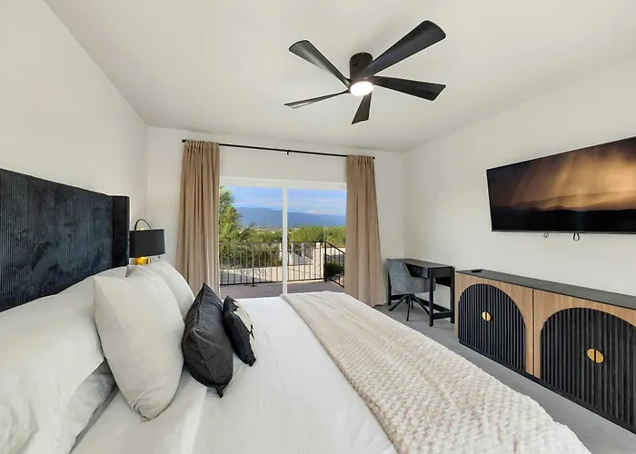 Holiday home Blue Ridge Estate Stunning Views Heated Pool Tucson