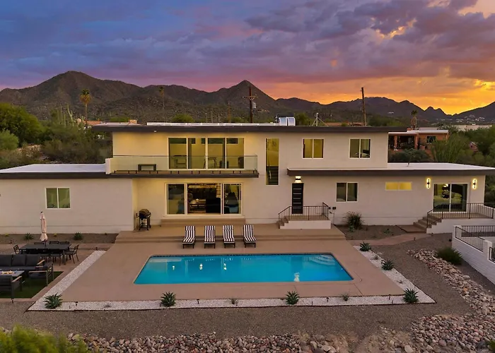 Holiday home Blue Ridge Estate Stunning Views Heated Pool *