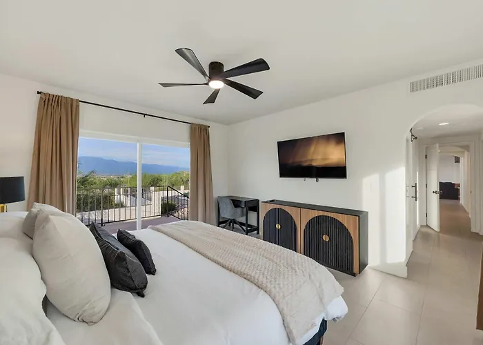 Blue Ridge Estate Stunning Views Heated Pool Holiday home Tucson
